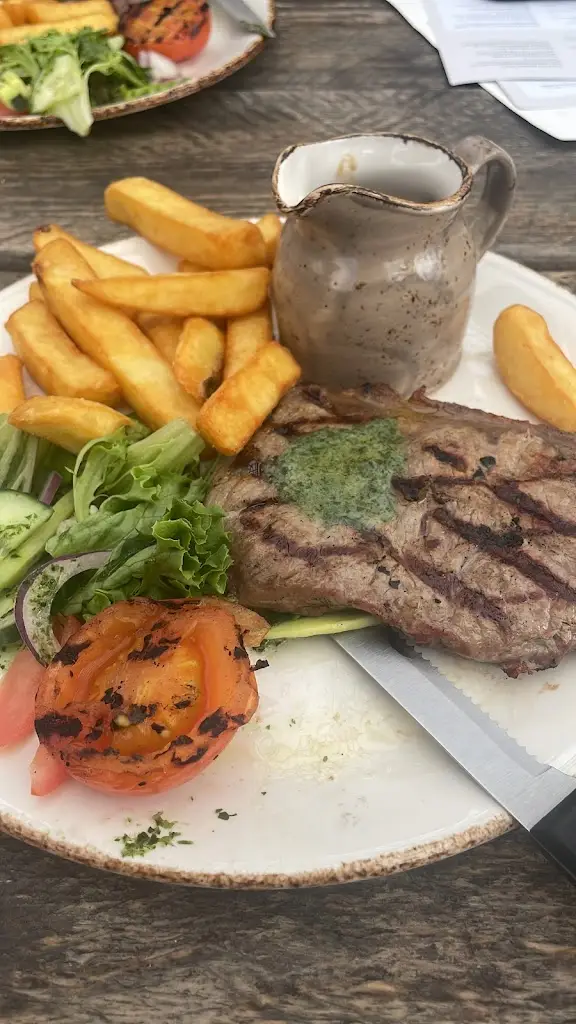 Jenny B_Ball & Wicket_Churt_review