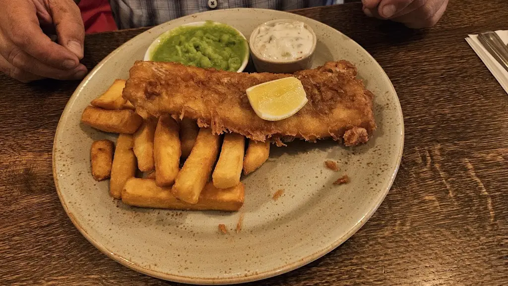 Ball & Wicket_Churt_slider_image_3