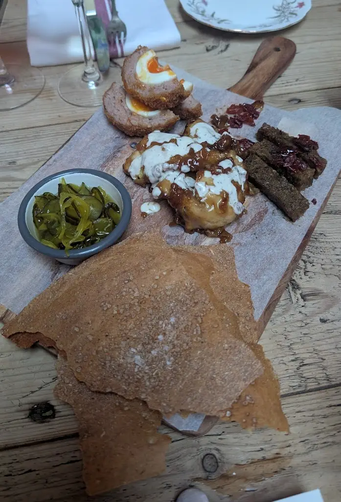Emily H_The Pig's Head_Clapham_review