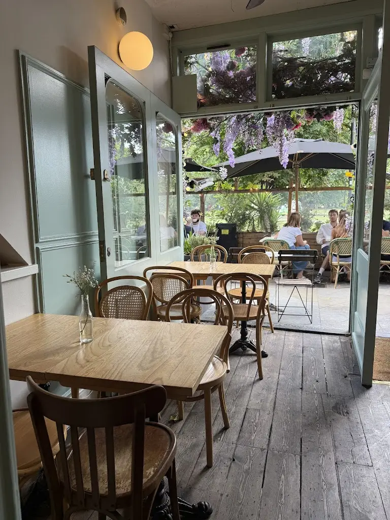 Minnow_Clapham_slider_image_1