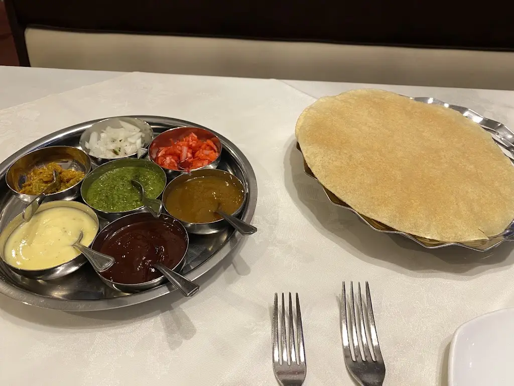 Douglas Gordon_The Empress Of India_Asfordby_review