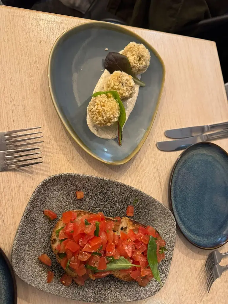 Kristian Walker_La Piola Italian - Leeds_City and Borough of Leeds_review