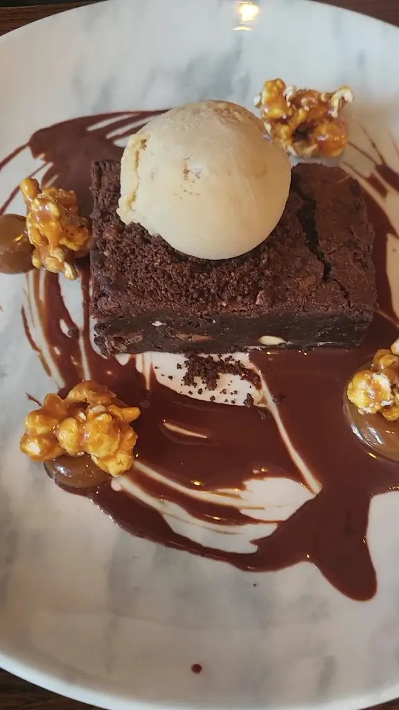 The Whitehall Restaurant & Bar_City and Borough of Leeds_slider_image_2