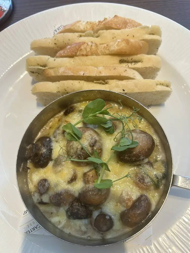 Juanyu Chen_Miller & Carter Leeds Light_City and Borough of Leeds_review