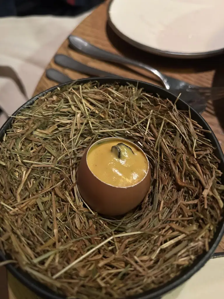 Menu_HIDE_City of London_image_5