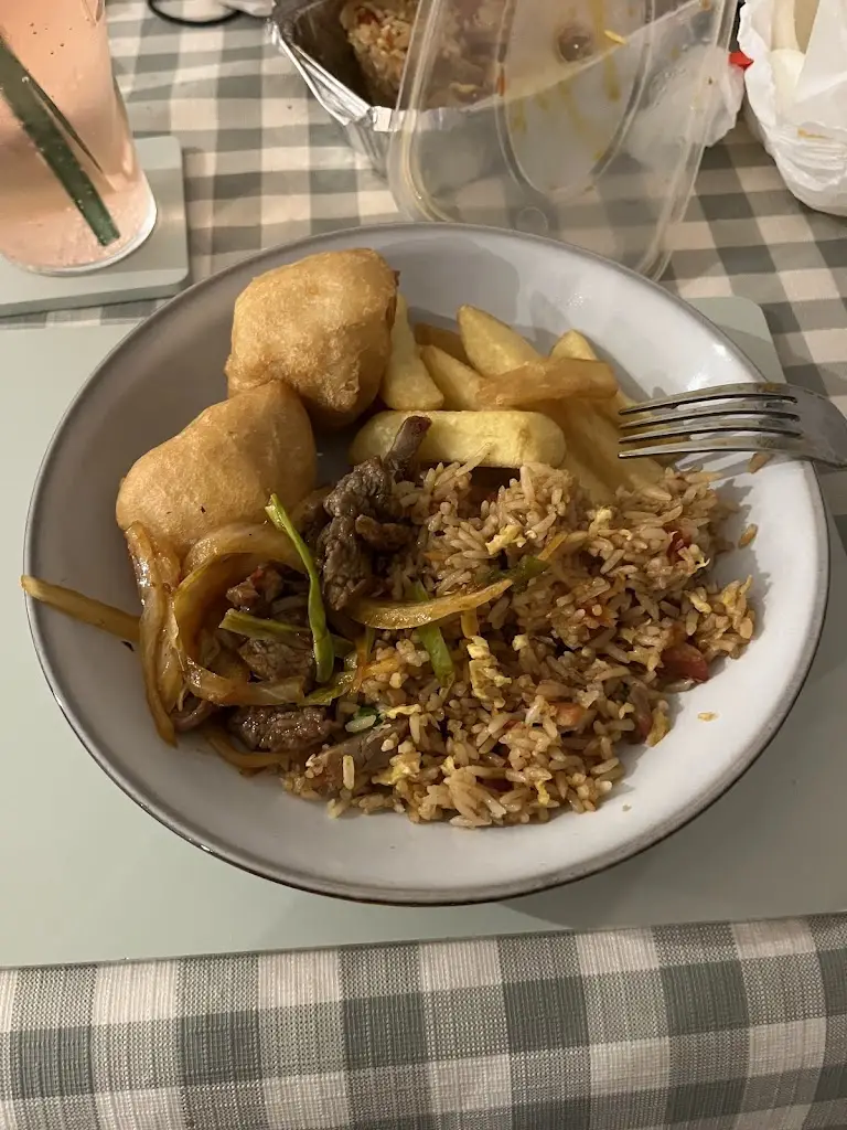 Beth Lewis_Chung's Cottage_Asfordby_review