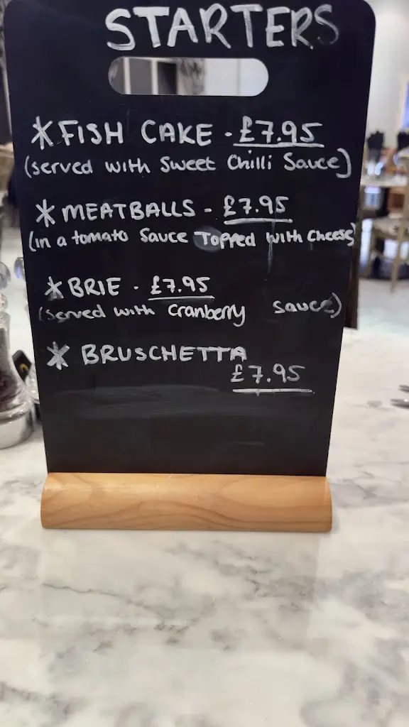 Menü_Valentinos Scissett_Clayton West_Bild_3