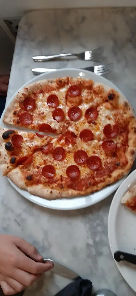 Menü_Valentinos Scissett_Clayton West_Bild_8