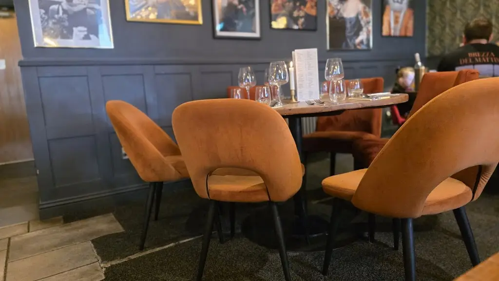 George‘s Bistro & Bar_Cleckheaton_slider_image_3