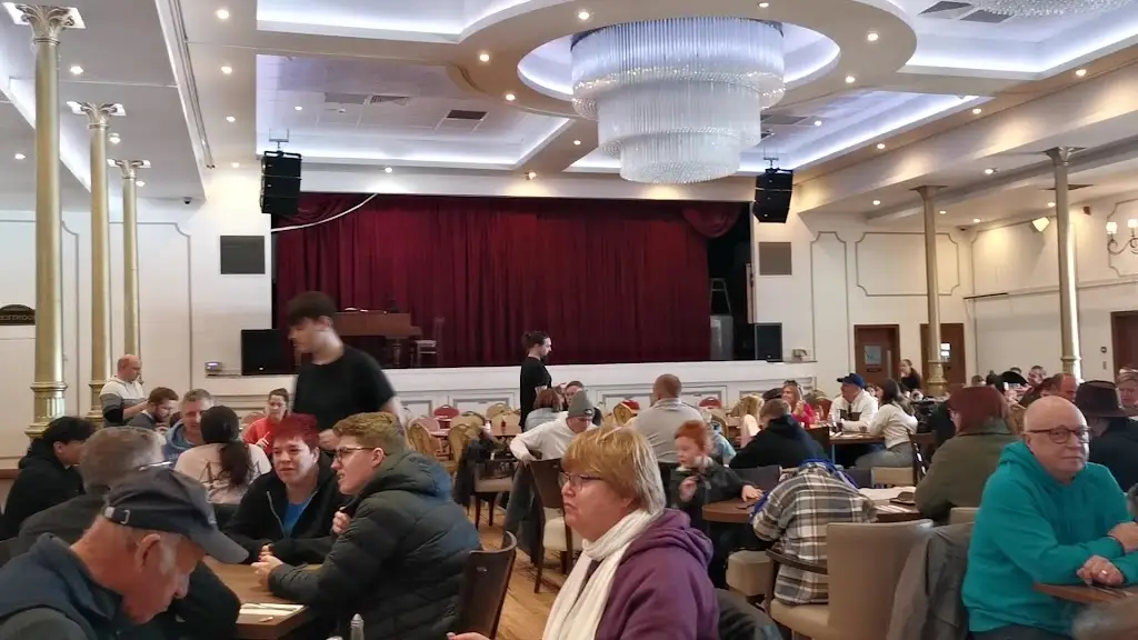 Papas Fish & Chips - Cleethorpes Pier_Cleethorpes_slider_image_2