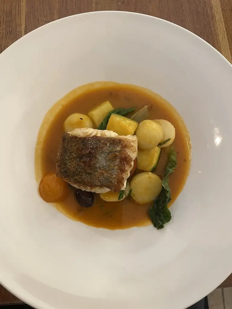 Emma Ozdemir_The Parsons Table_Arundel_review