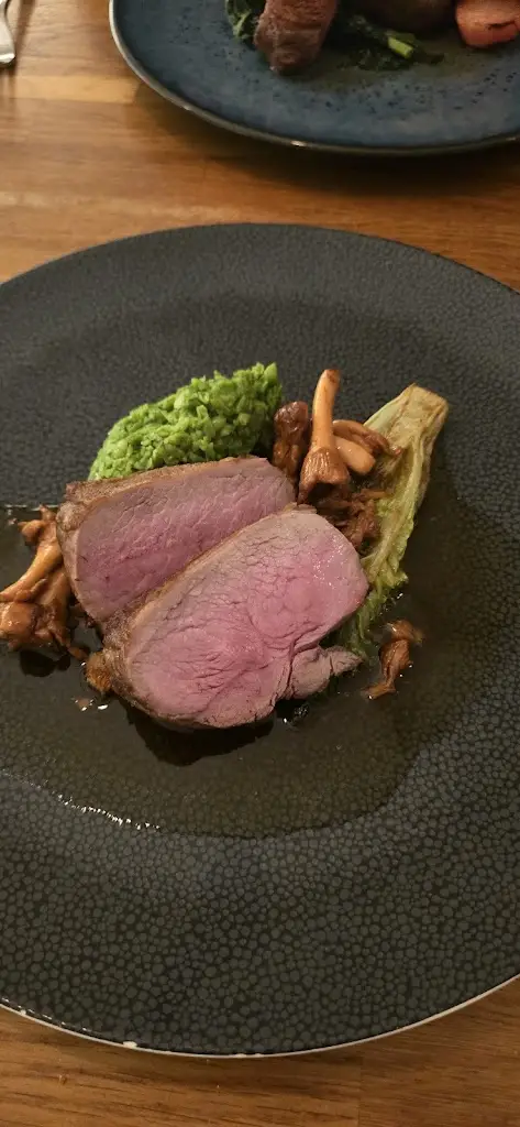 The Parsons Table_Arundel_slider_image_3