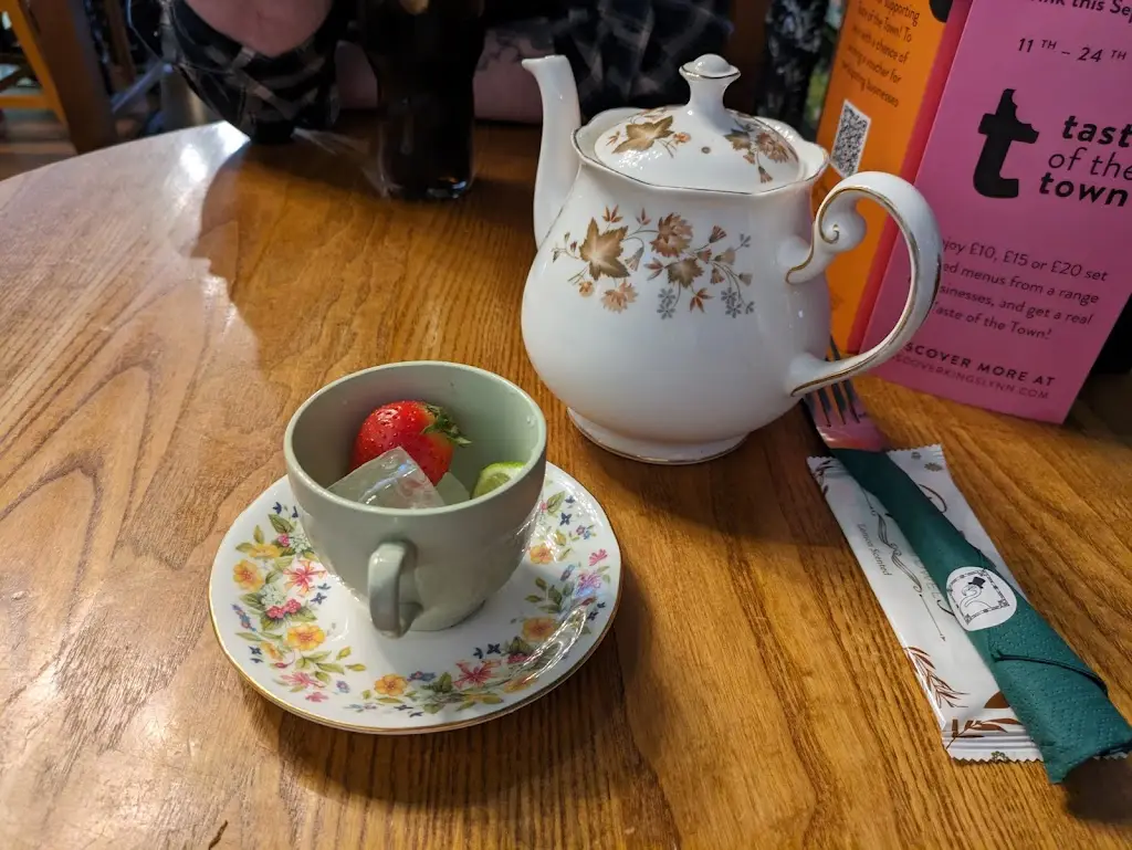 Menu_Tipsy Teapot Restaurant_Clenchwarton_immagine_9