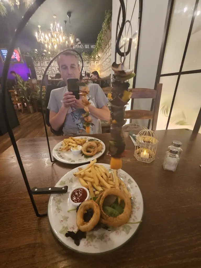 Katie Pitts_Tipsy Teapot Restaurant_Clenchwarton_recensione