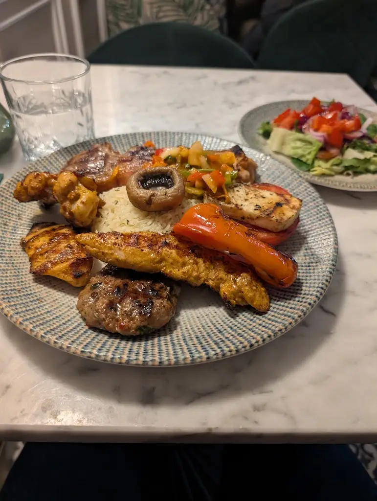 Grzegorz Pacholec_Mem's Kitchen_Clenchwarton_review