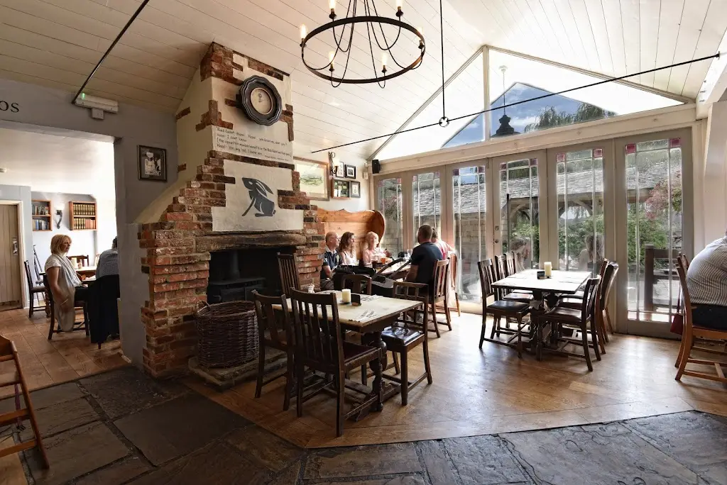 The Black Rabbit_Arundel_slider_image_1