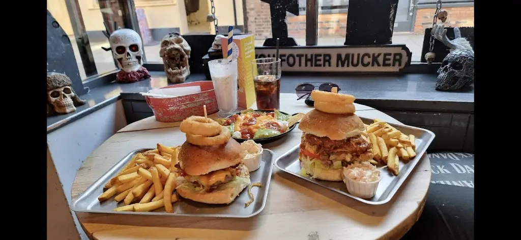 Ivo Martins_Liquor & Loaded_Clenchwarton_review