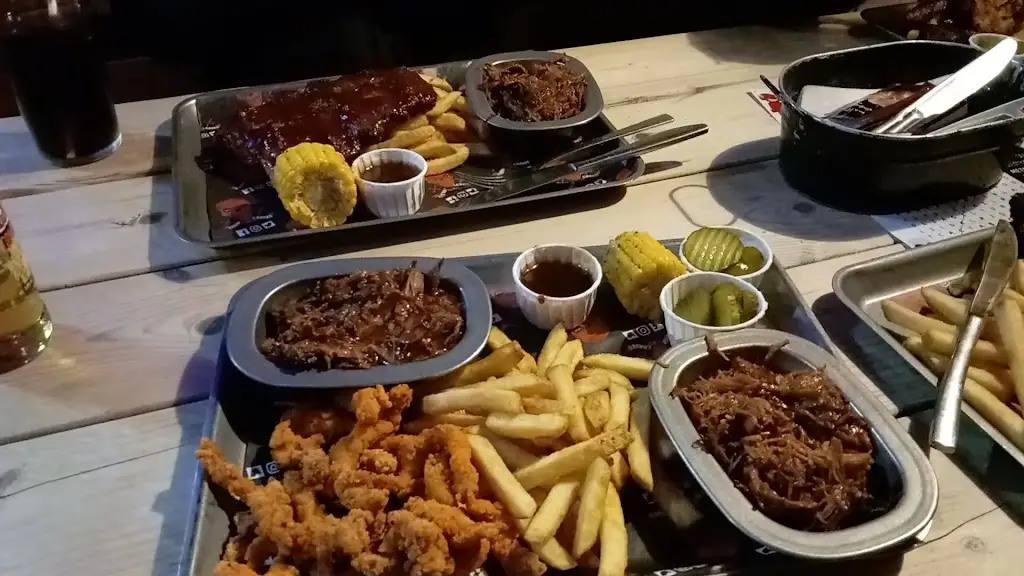 Liquor & Loaded_Clenchwarton_slider_image_2