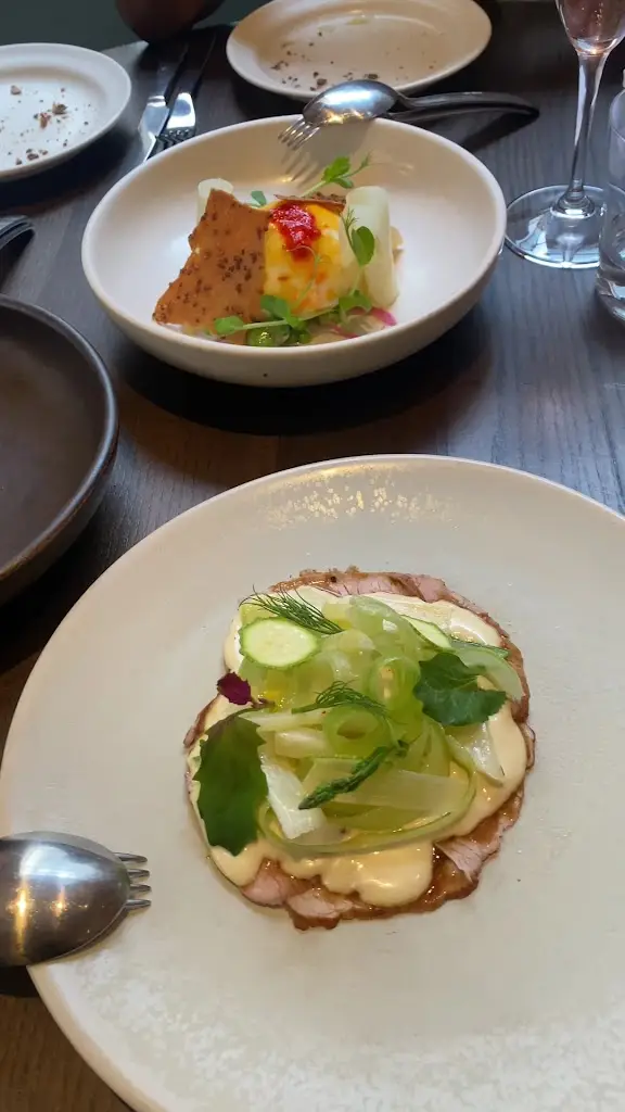 Elisha Tanya_Luca_Clerkenwell_review