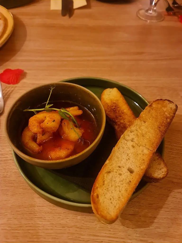 Tak Yeung_Elliot's Bistro_Clayton-le-Woods_review