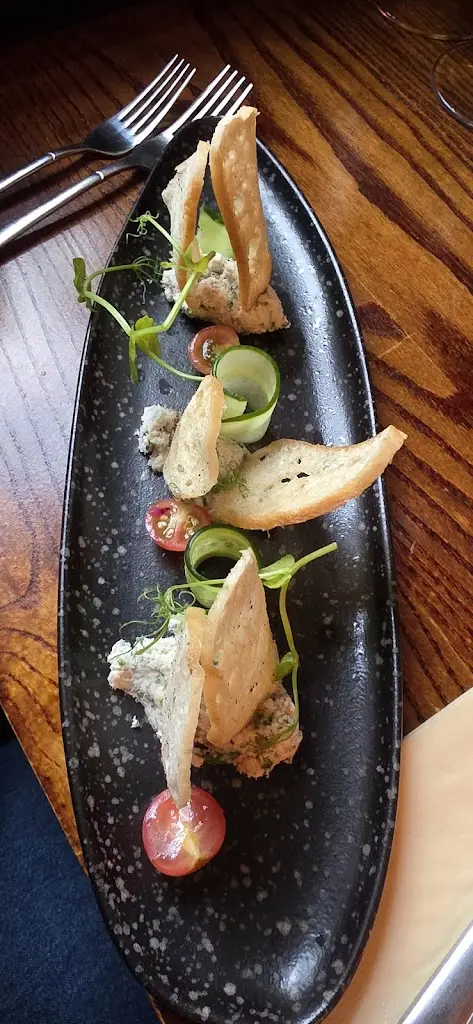 Elliot's Bistro_Clayton-le-Woods_slider_image_3