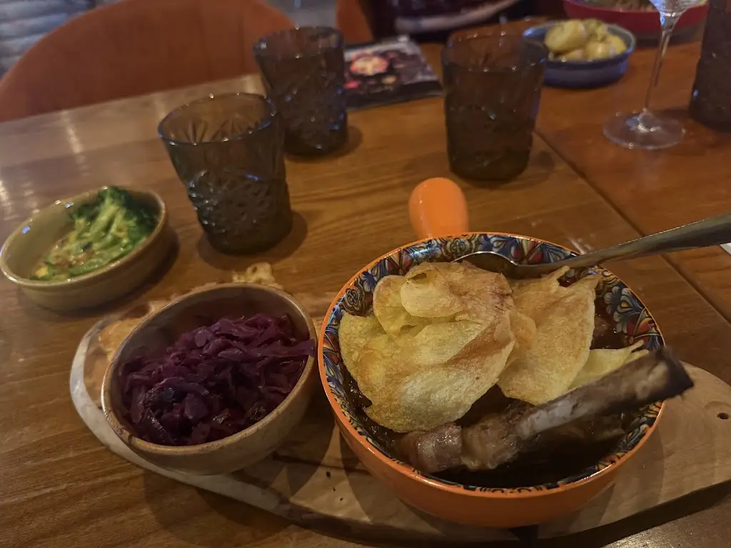 Lisa Brady_Home_Clayton-le-Woods_review