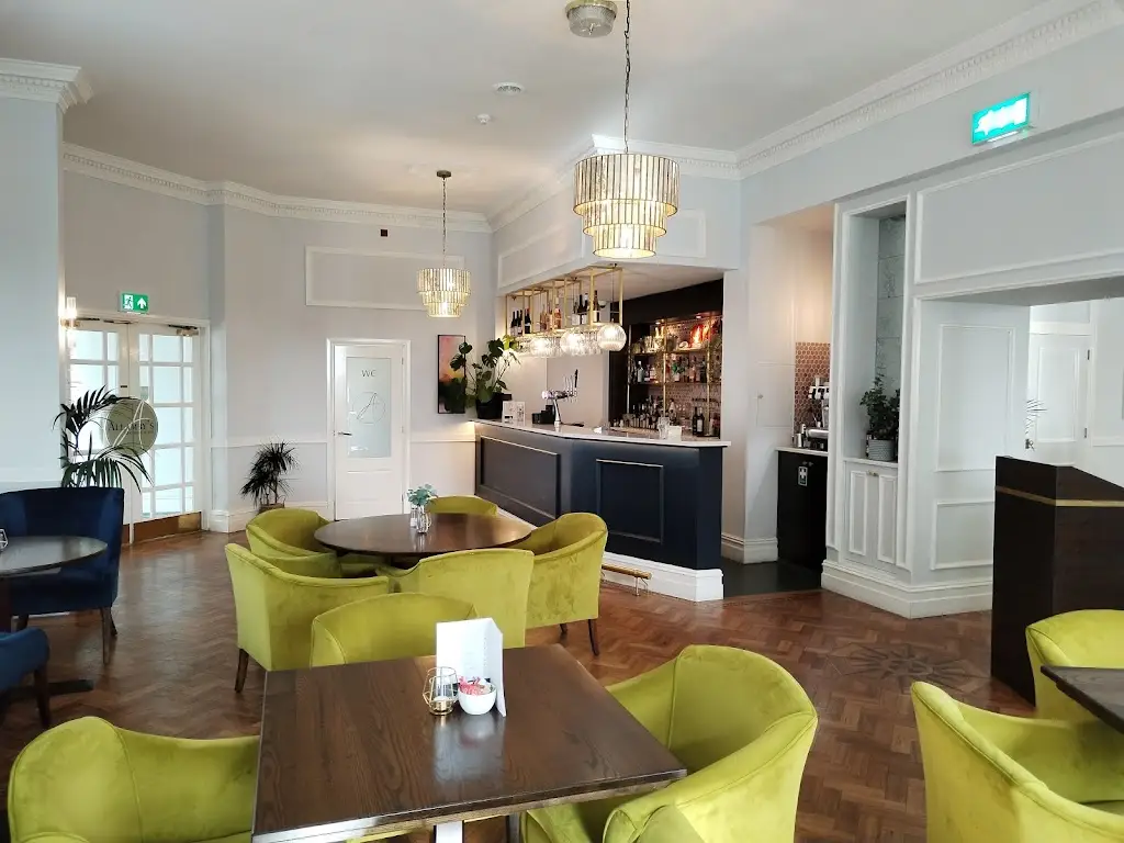 Patrik Krizek_Allamby's Brasserie & Bar_Clayton-le-Woods_review