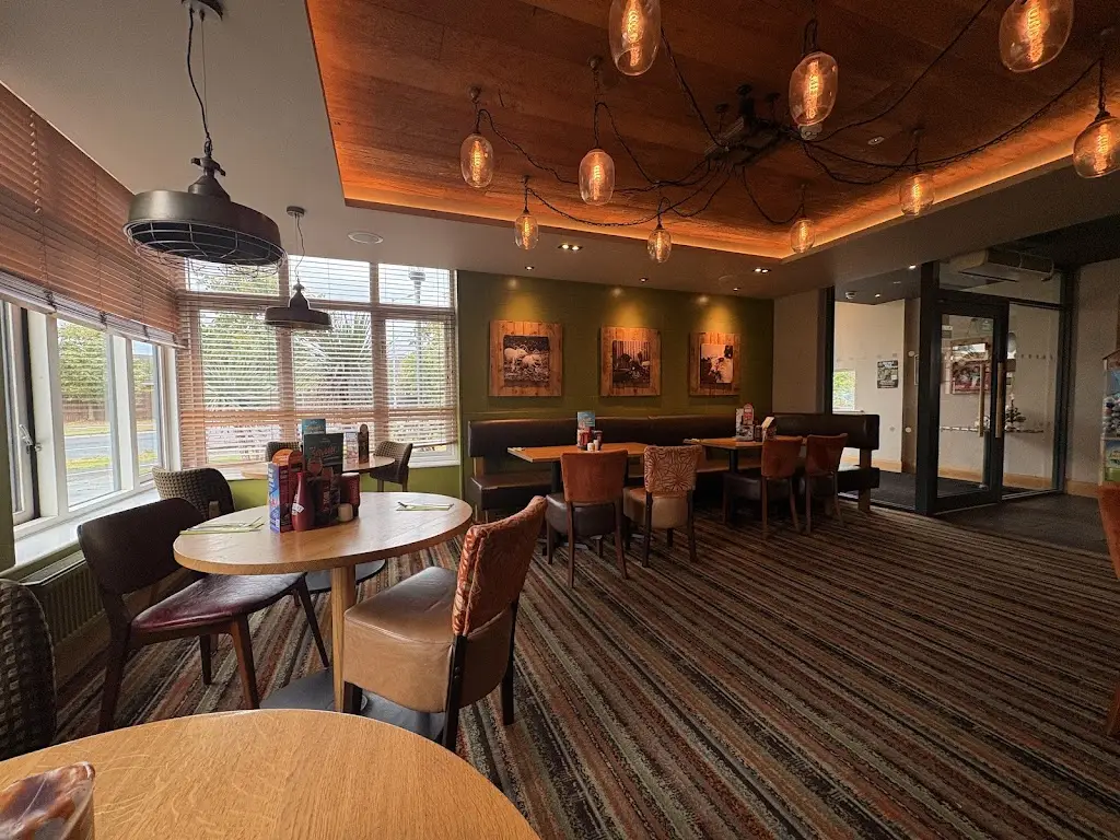 James_Buckshaw Harvester_Clayton-le-Woods_Bewertung