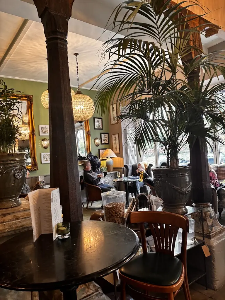 Martin Adams_The Emporium_Clitheroe_review