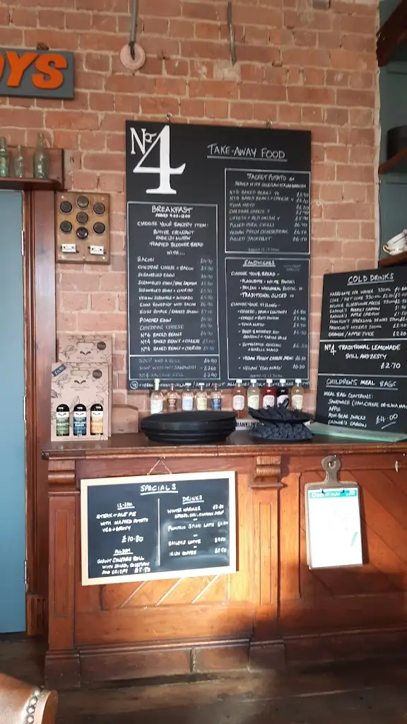Menu_No.4 Licensed Coffee House_Clowne_image_4