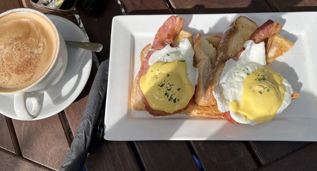 Menu_No.4 Licensed Coffee House_Clowne_image_8