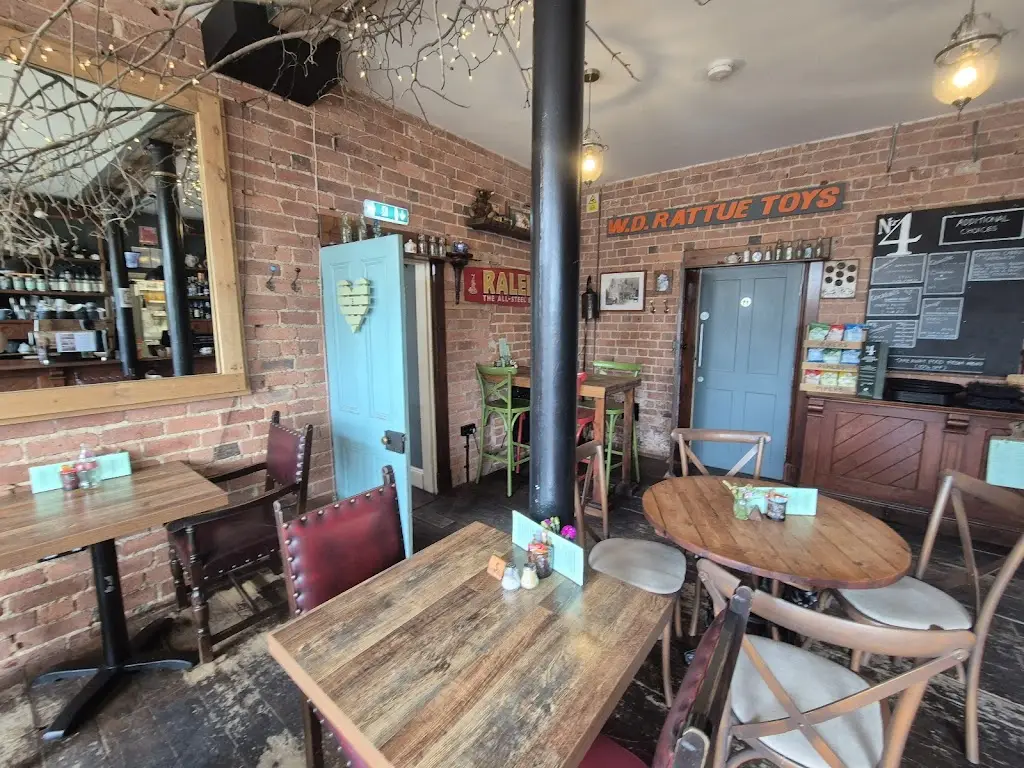 No.4 Licensed Coffee House restaurant in Clowne