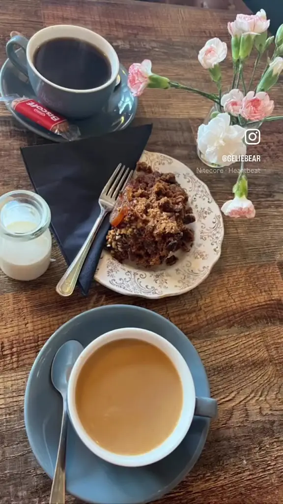 No.4 Licensed Coffee House_Clowne_slider_image_2