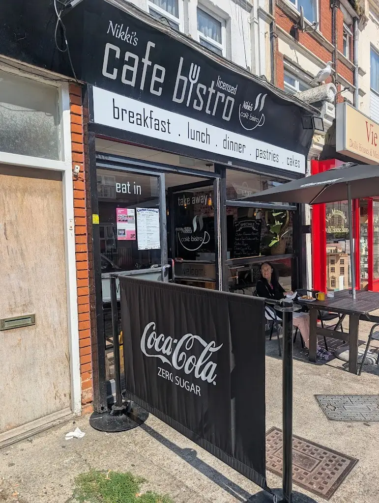 Georgi Dimitrov_Nikki's Cafe Bistro_Clacton-on-Sea_review