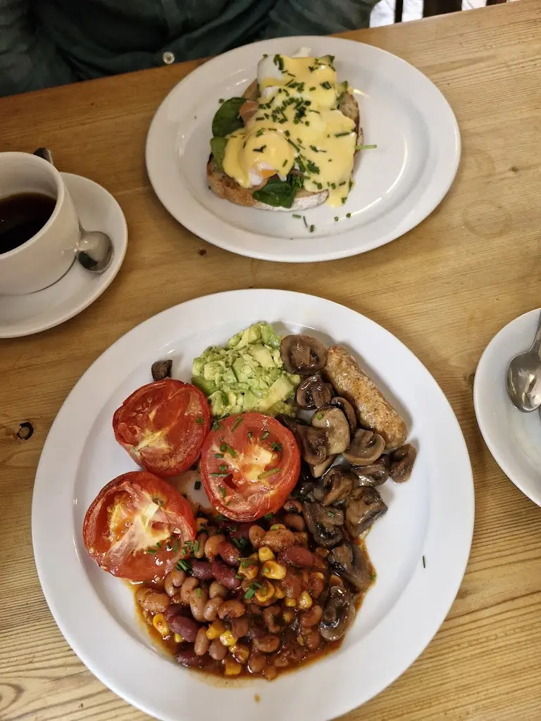 Menu_Motte & Bailey Cafe_Arundel_image_7