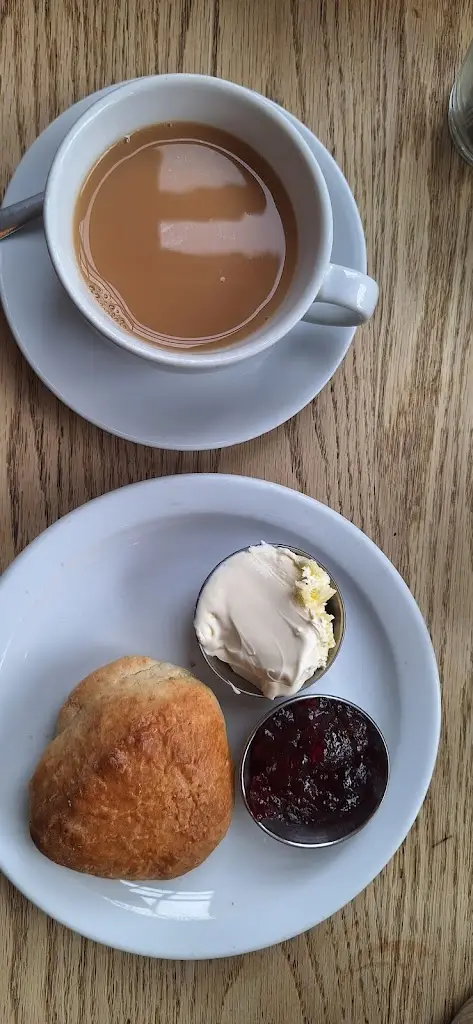 Livia Toso_Motte & Bailey Cafe_Arundel_review