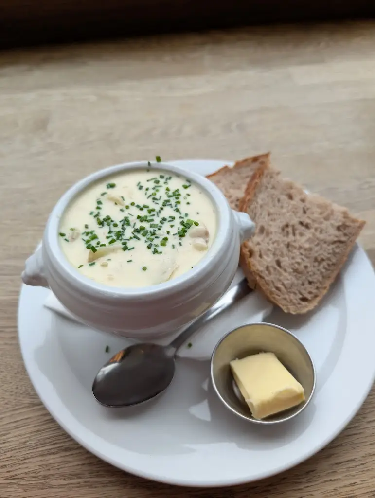 Motte & Bailey Cafe_Arundel_slider_image_3