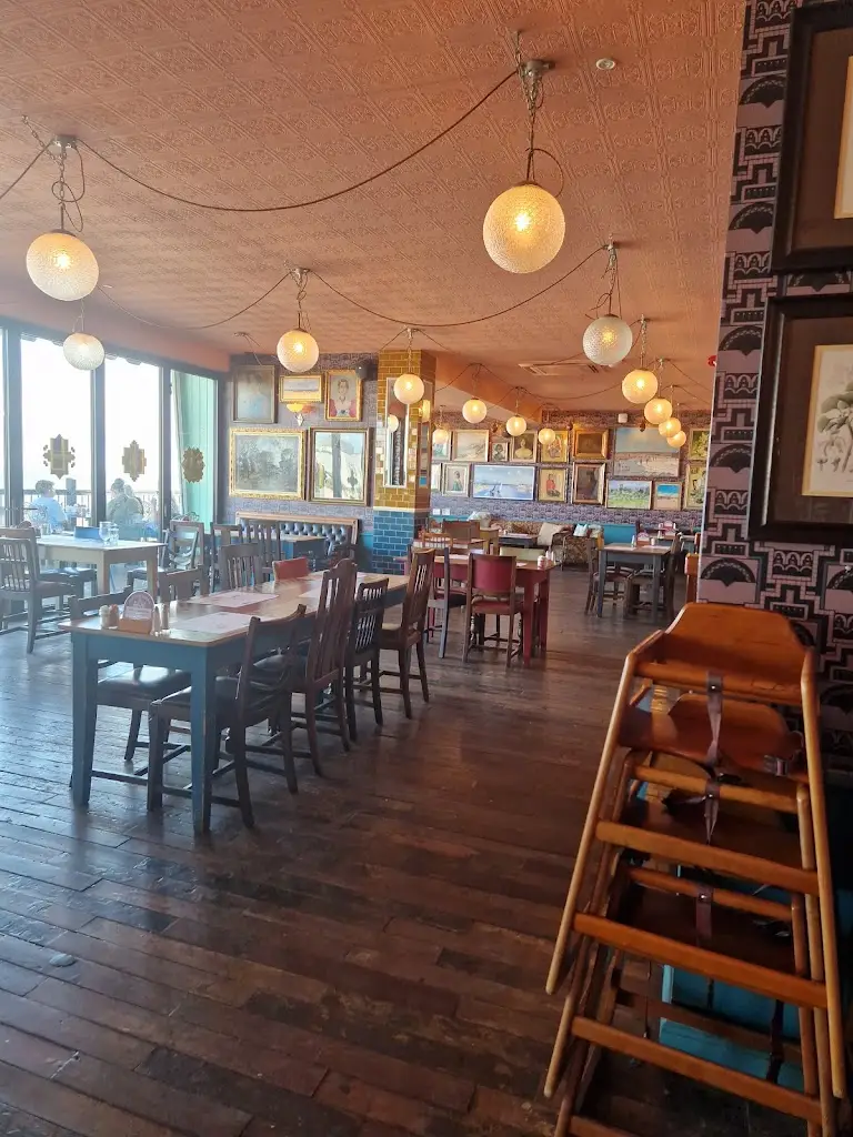 Daniel AM_Martello Lounge_Clacton-on-Sea_review