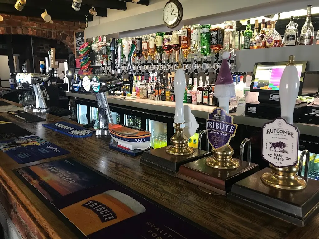 The Wick Lodge Bar and Restaurant_Clacton-on-Sea_slider_image_3