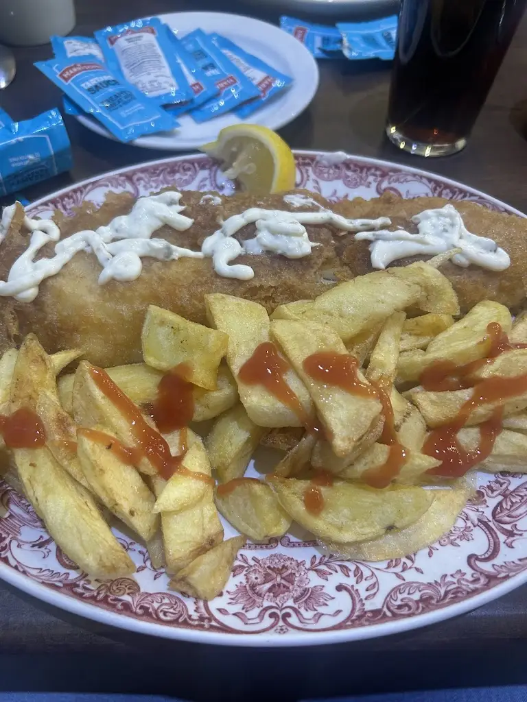 Suzanne Curry_Geo's Fishbar_Clacton-on-Sea_review