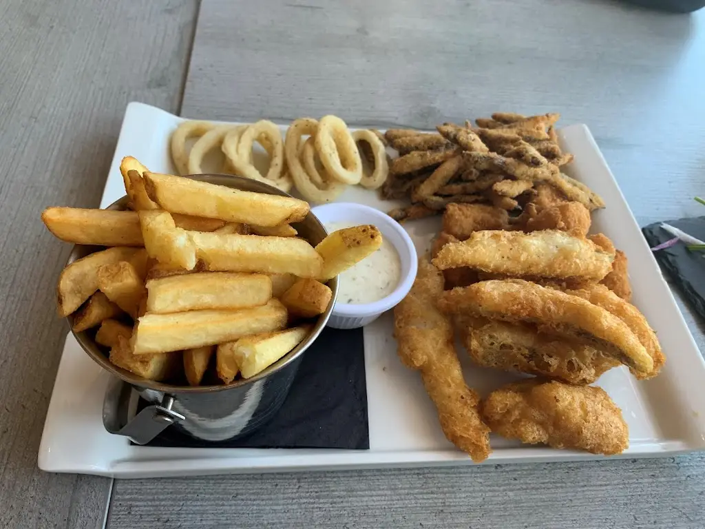 Loyalty UK_Armstrong's Bar & Restaurant_Clacton-on-Sea_review