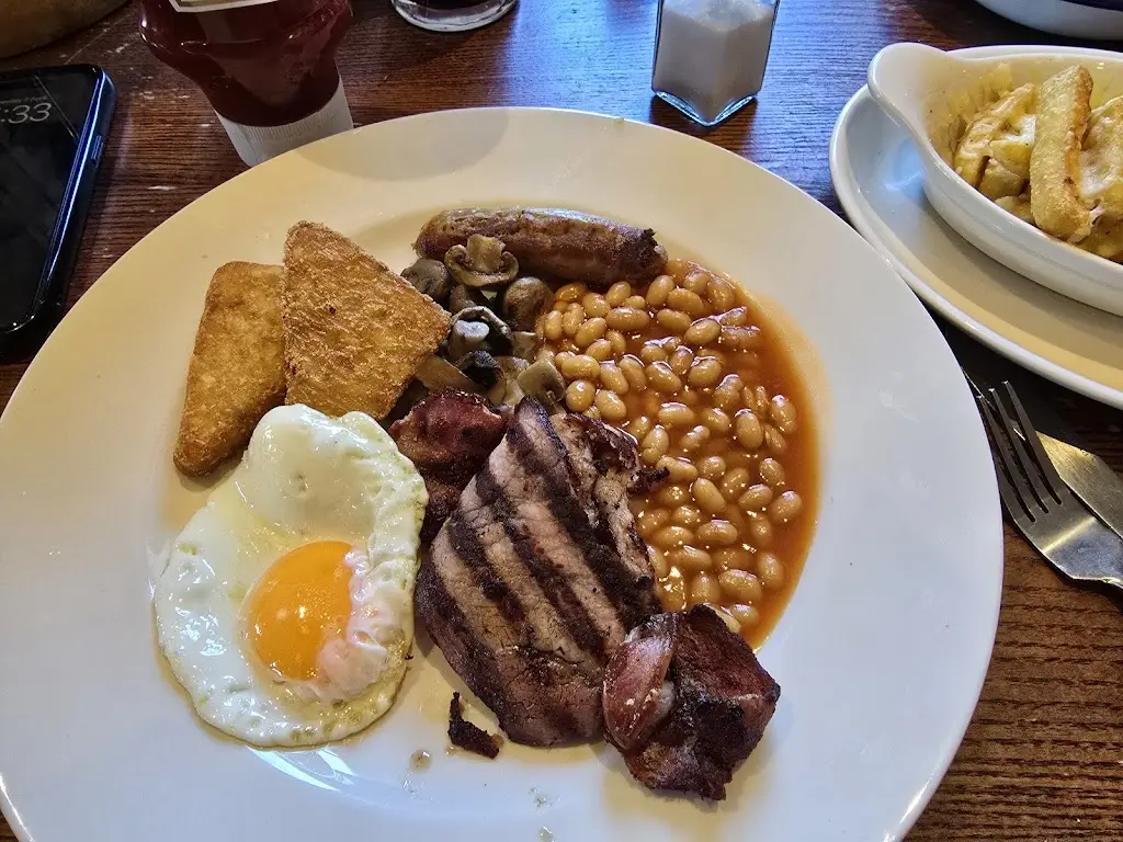 Glen Eve_Roaring Donkey_Clacton-on-Sea_review