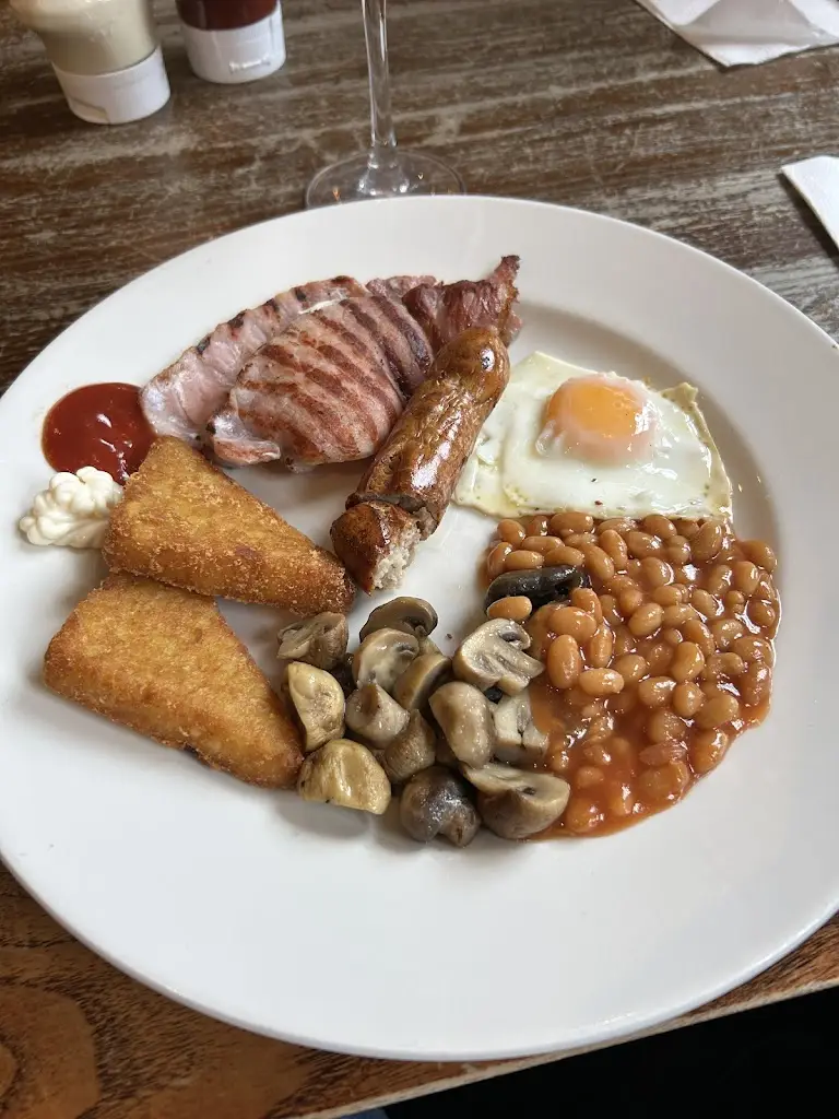 Roaring Donkey_Clacton-on-Sea_slider_image_3