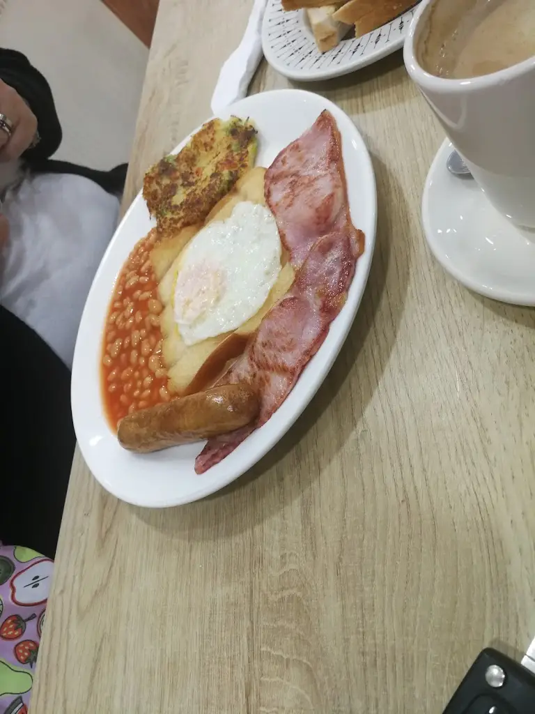 Roger Bispham_Buffalo Restaurant_Clacton-on-Sea_review