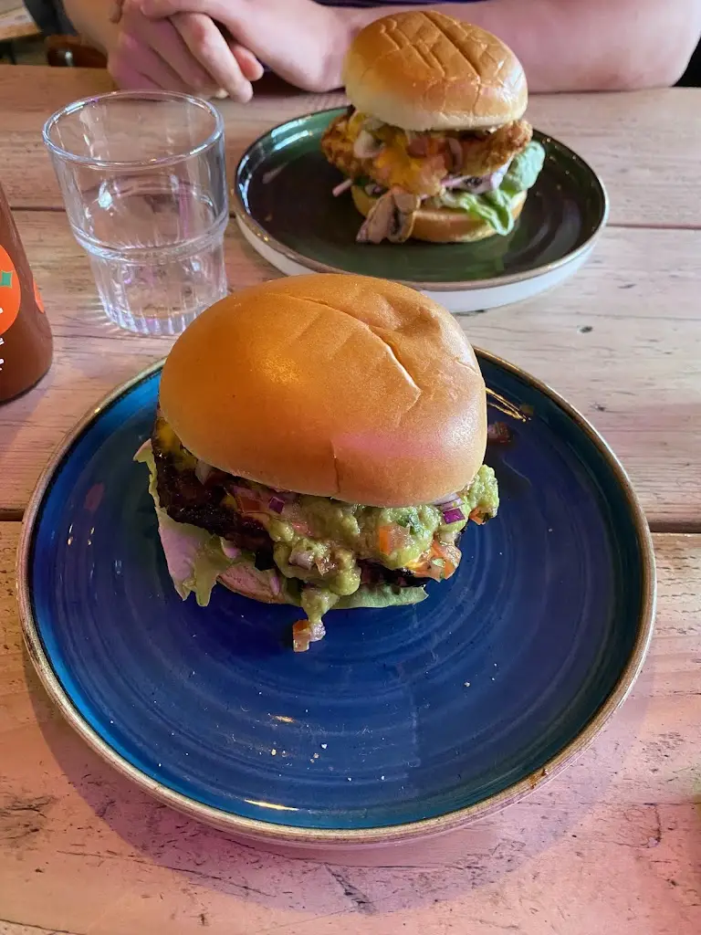 S N_The Burger Shop Co._Arundel_review