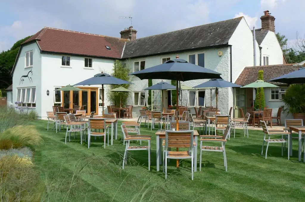 The Black Horse_Arundel_slider_image_3