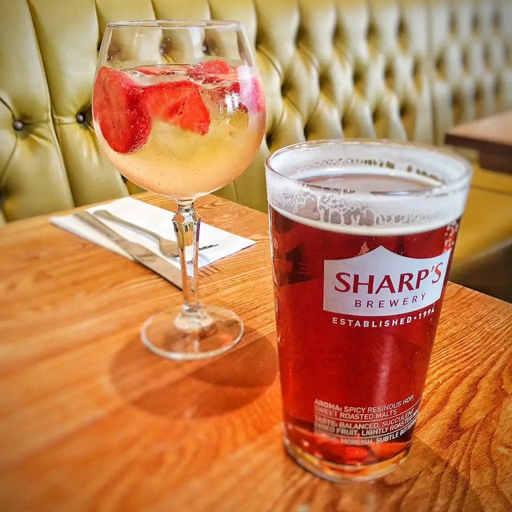 Crossbush Beefeater_Arundel_slider_image_2