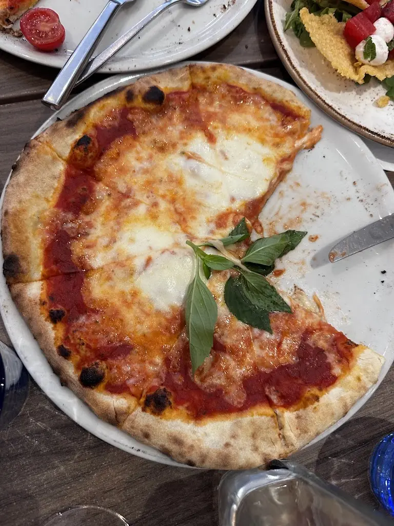 The Pulgarons_Bon Gusto_City of Westminster_review