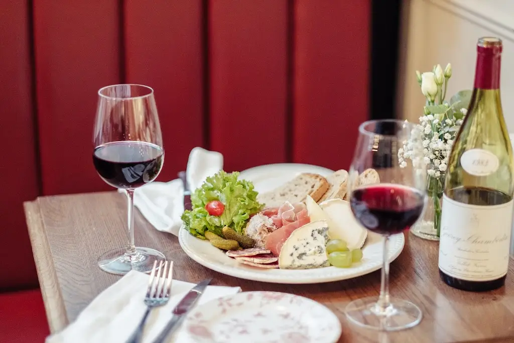 Menu_Chez Antoinette Victoria_City of Westminster_image_5