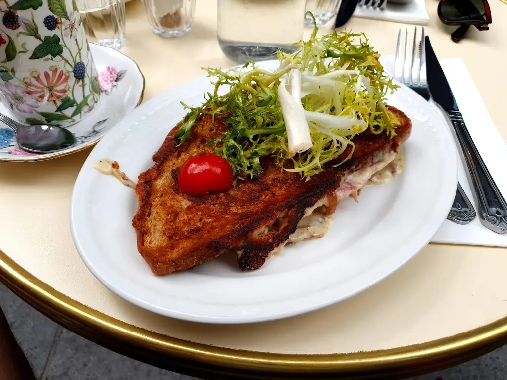 Menu_Chez Antoinette Victoria_City of Westminster_image_7